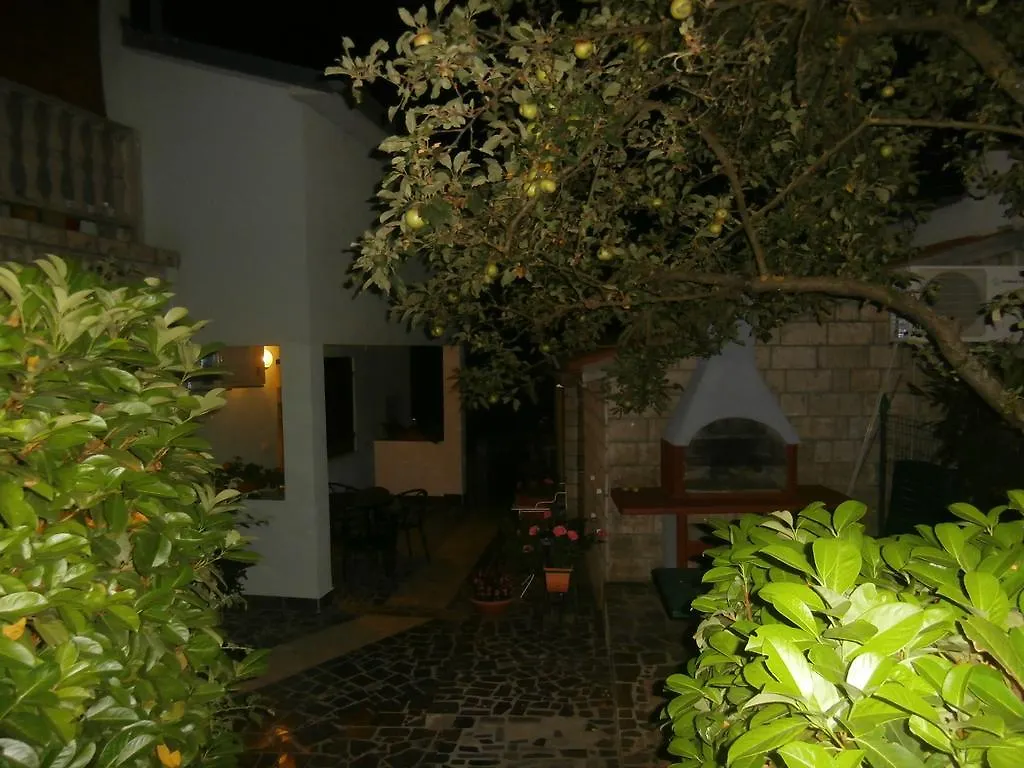 Apartment Gabi Labin  Croácia